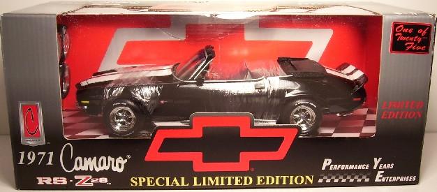 Black Convertible 1971 Camaro Z28 - 1/25