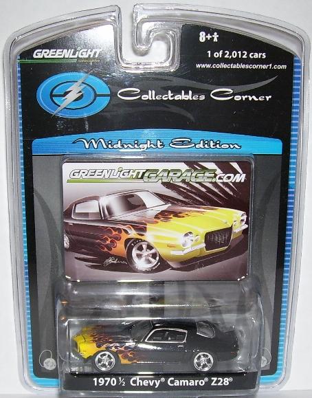 Greenlight Collectable Corner Midnight Edition 1970 Camaro Z28